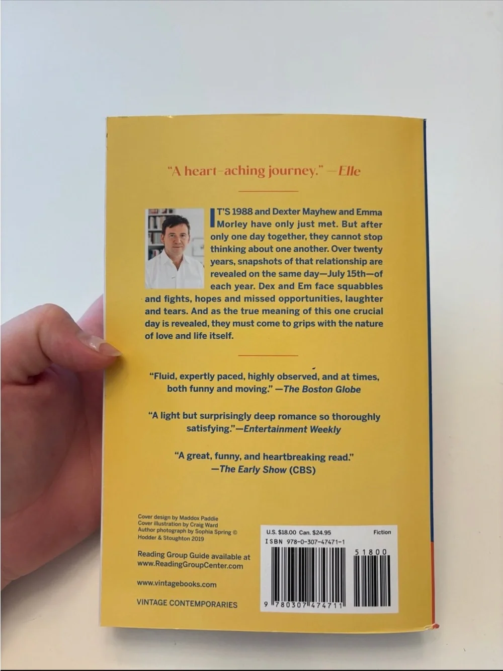 NEW book-One Day: A Novel (Vintage Contemporaries) by David Nicholls